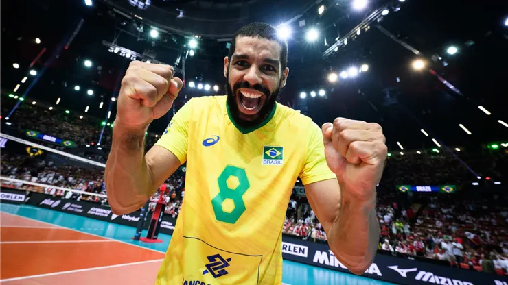 Wallace comemorando o bronze no Mundial de 2022. Foto: FIVB