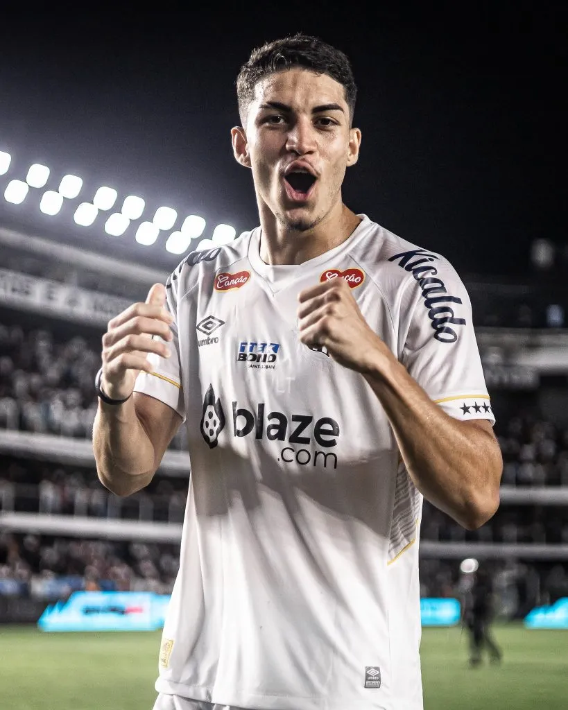 Jair Cunha mostrou personalidade nas quartas do Paulistão ao bater pênalti decisivo contra a Portuguesa – Foto: Raul Baretta/Santos FC