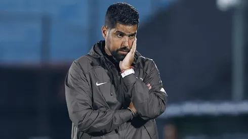António Oliveira no Estádio Centenário em partida entre Racing-URU e Corinthians, pela Copa Sul-Americana, no dia 02/04/204. Foto: Ernesto Ryan/Getty Images