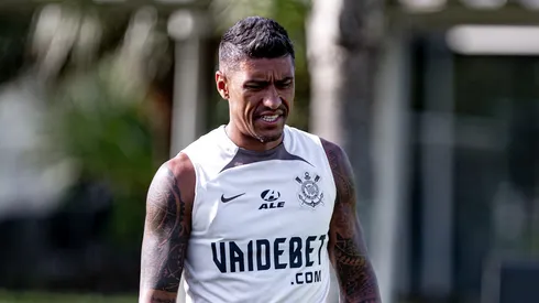 Criticou a postura adotada pelo time, quando já estava perdendo e acabou ficando com um a menos em campo