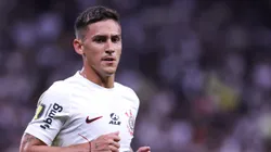 Atleta pouco atuou pelo Timão após uma longa negociação.