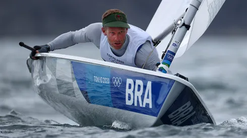 Robert Scheidt em Tóquio: Maior medalhista da história olímpica do Brasil (Foto: Clive Mason/Getty Images)