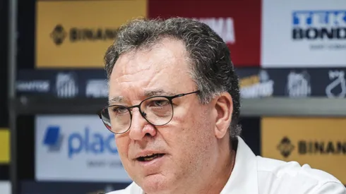 Marcelo Teixeira em coletiva de imprensa. Peixe pode perder negócio por jovem destaque do Estadual.