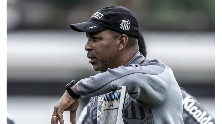 Orlando Ribeiro em treino do Santos Foto: Santos Futebol Clube