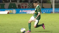Rômulo jogando contra o Inter, na Arena Barueri, pelo Campeonato Brasileiro. Foto: Anderson Romao/AGIF