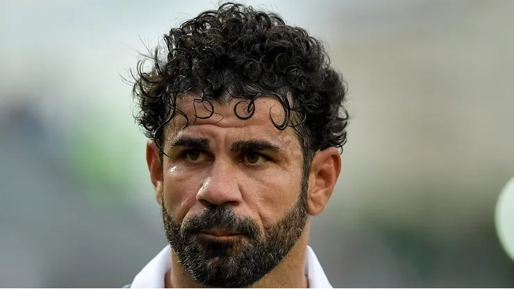 Diego Costa durante jogo contra o Vasco. Atacante desfalca Imortal pela Libertadores.