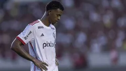 Cralinhos, atacante do Flamengo, em jogo contra o Atlético-GO no Campeonato Brasileiro. Foto: Heber Gomes/AGIF