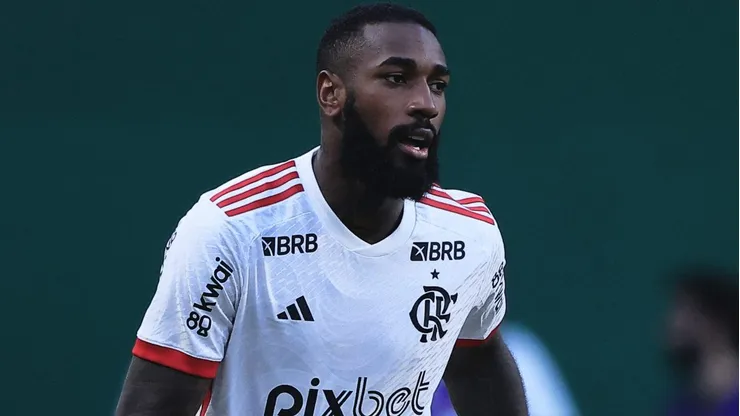 Gerson no Estádio Allianz Parque durante partida entre Palmeiras e Flamengo, pela terceira rodada do Campeonato Brasileiro, no dia 21/04/2024.