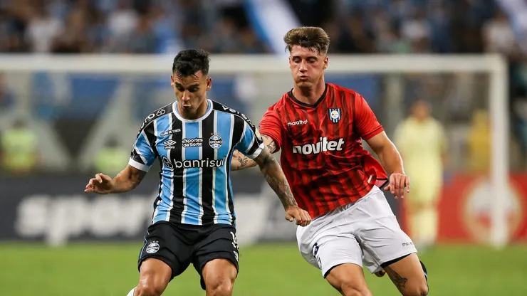 Franco Cristaldo: meia é destaque do Grêmio, que precisa vencer na Libertadores (Foto: Pedro H. Tesch/Getty Images)