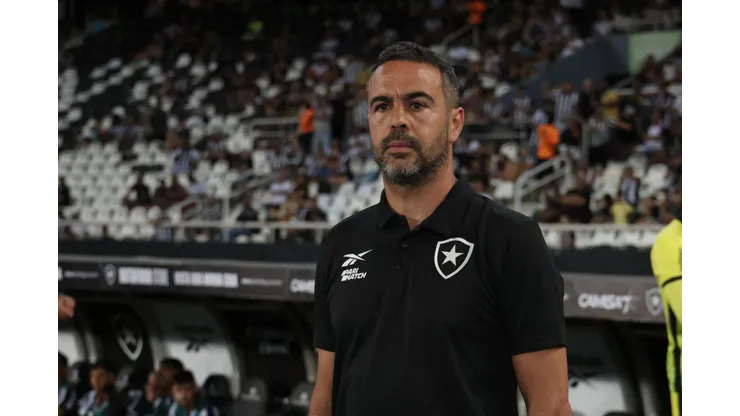 Artur Jorge se agradou com desempenho diante do Juventude.