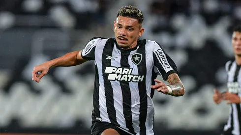 Tiquinho Soares voltou a marcar pelo Botafogo. Foto: Thiago Ribeiro/AGIF