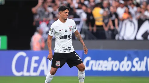 Zagueiro perdeu espaço com António Oliveira