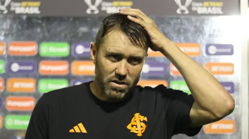 Eduardo Coudet deve ter dificuldades para pensar o time diante do Athletico-PR.