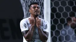 Volante participou dos minutos finais diante do RB Bragantino