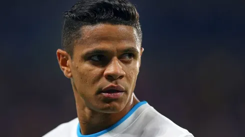 Douglas Santos, jogador do Zenit. O lateral desperta interesse no Flamengo.