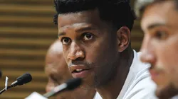 Gil, zagueiro do Santos. O experiente atleta repensa sobre seu futuro no futebol e no Peixe.