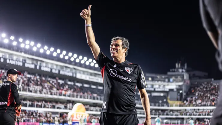 Milton Cruz continua os trabalhos enquanto o time não anuncia um novo treinador