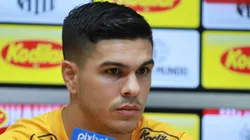 SP - Santos - 31/03/2022 - SANTOS F.C., APRESENTACAO RODRIGO FERNANDEZ Apresentacao de novo reforco para o Santos Futebol Clube Rodrigo Fernandez, realizada na tarde dessa quinta (31), na Vila Belmiro. Foto: Fernanda Luz/AGIF