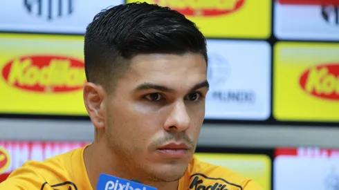 SP - Santos - 31/03/2022 - SANTOS F.C., APRESENTACAO RODRIGO FERNANDEZ Apresentacao de novo reforco para o Santos Futebol Clube Rodrigo Fernandez, realizada na tarde dessa quinta (31), na Vila Belmiro. Foto: Fernanda Luz/AGIF