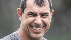 Carille durante treinamento no CT Rei Pelé. Foto: Raul Baretta/ Santos FC.