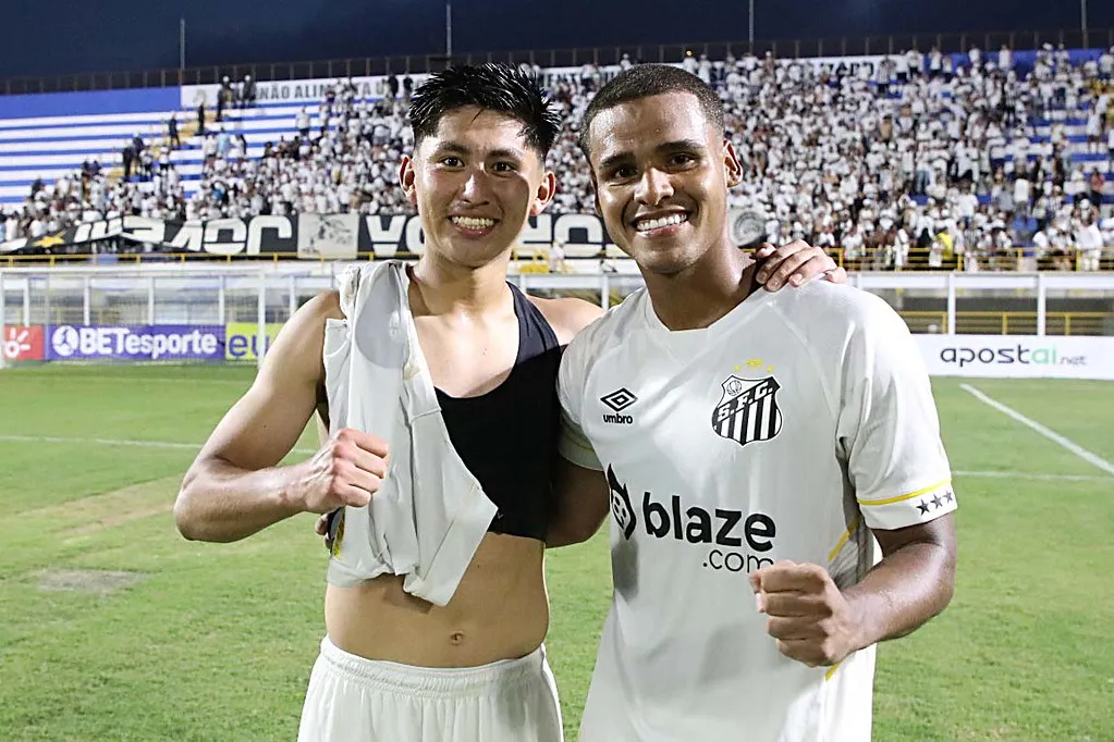 Dilema da base: Miguelito ficou de fora da lista para a Série B; Enzo Monteiro entrou – Foto: Pedro Ernesto Guerra Azevedo/Santos FC