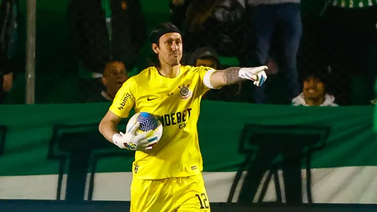 Cássio jogador do Juventude durante partida contra o Corinthians no estadio Alfredo Jaconi pelo campeonato Brasileiro A 2024. Foto: Luiz Erbes/AGIF