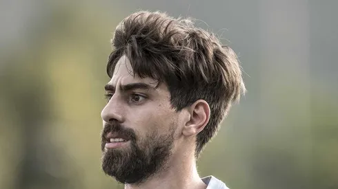 Luan Peres durante treino no CT Rei Pelé. Defensor está a caminho de rival do Peixe. Foto: Ivan Storti/Santos FC.