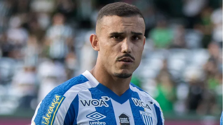 Pottker pode ter novo companheiro vindo do Flamengo.
