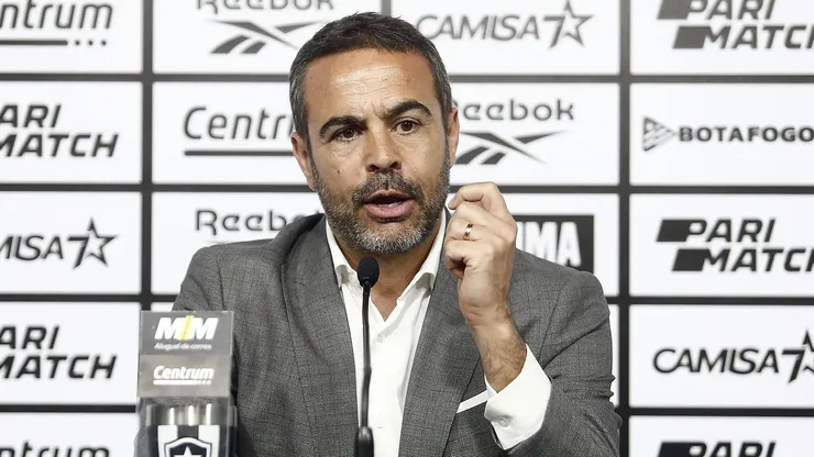Comandante vem buscando a evolução da equipe dentro de campo em busca da primeira vitória no Brasileiro