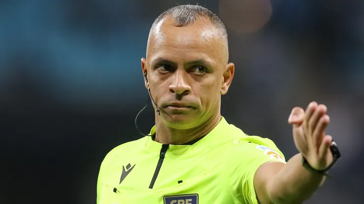 Árbitro Wilton Pereira Sampaio em jogo da Copa do Brasil em 2023. Foto: Pedro H. Tesch/AGIF