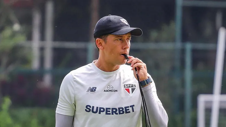 Situação de Thiago Carpini esquentou nos bastidores e diretoria já definiu substituto