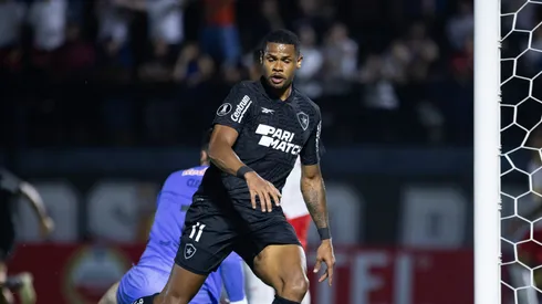 Junior Santos é a esperança de gols do Glorioso. Foto: Fabio Moreira Pinto/AGIF