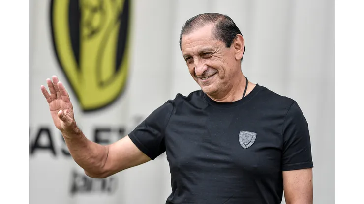 Vasco de Ramón Díaz tem forte vantagem contra Bragantino.
