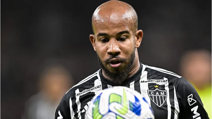 Santos acerta compra de Patrick, do Atlético, para a Série B