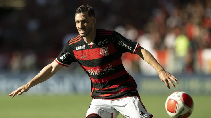 Lateral recebeu uma oportunidade entre os titulares na 1ª partida do Brasileirão
