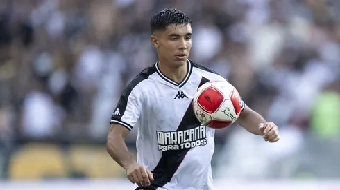 Juan Sforza é melhor opção para o meio campo do Vasco. Foto: Jorge Rodrigues/AGIF