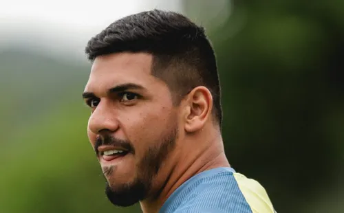 João Paulo acabou o Campeonato Paulista contestado mais uma vez pela torcida do Peixe – Foto: AGIF