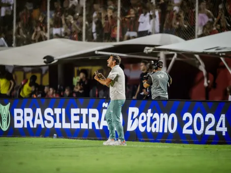 Após triunfo contra Vitória, Abel Ferreira critica gramado, mas elogia ambiente do Barradão