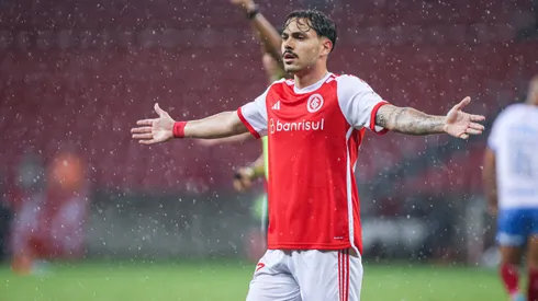 Maurício foi defendido pela diretoria do Internacional.