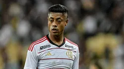 Bruno Henrique, atacante do Flamengo, envolvido em polêmica sobre pênalti. Foto: Thiago Ribeiro/AGIF