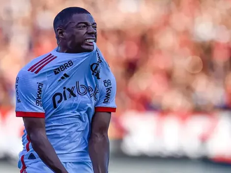 Flamengo vence Atlético-GO por 2 a 1 com primeiro gol de De la Cruz