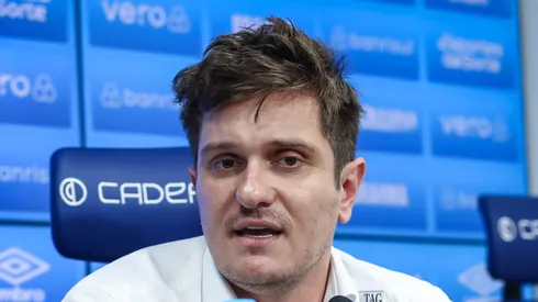 Antônio Brum concede entrevista coletiva. Dirigente contesta arbitragem na estreia do Brasileirão. FOTO: LUCAS UEBEL/GREMIO FBPA.