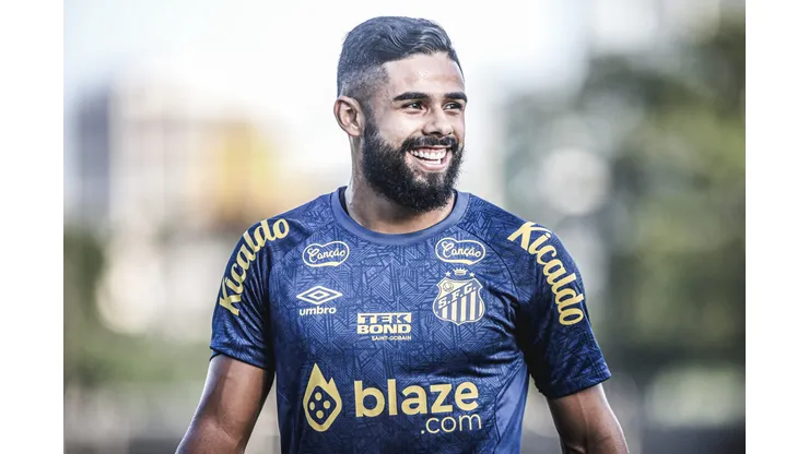 Felipe Jonatan deve ir em troca para o Fortaleza.