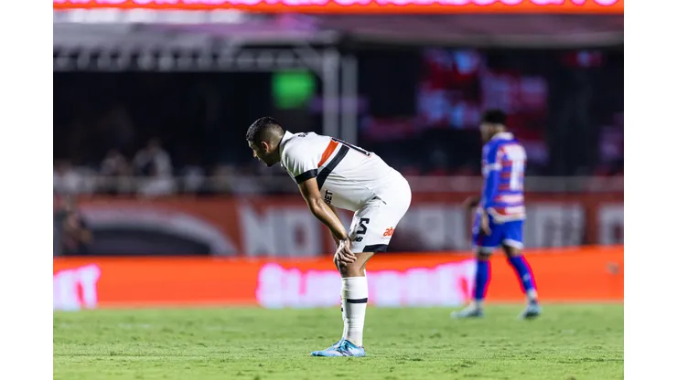 Michel Araujo jogador do Sao Paulo durante partida contra o Fortaleza no estadio Morumbi pelo campeonato Brasileiro A 2024. Foto: Leonardo Lima/AGIF
