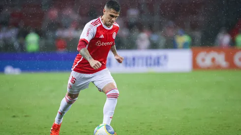 Fabricio Bustos jogador do Internacional durante partida contra o Bahia no estadio Beira-Rio pelo campeonato Brasileiro A 2024. Foto: Maxi Franzoi/AGIF