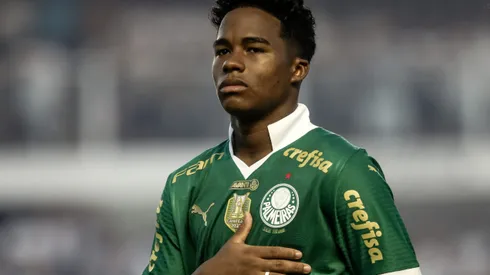 Endrick ficou no banco na Libertadores