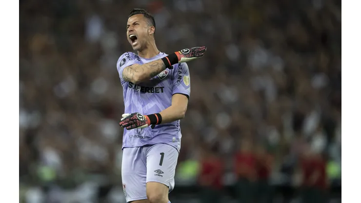 Fabio goleiro do Fluminense durante partida contra o Colo-Colo no estadio Maracana pelo campeonato Copa Libertadores 2024. Foto: Jorge Rodrigues/AGIF