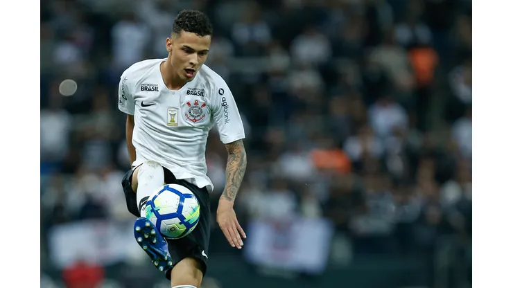 Corinthians deve Nacional por Thiaguinho