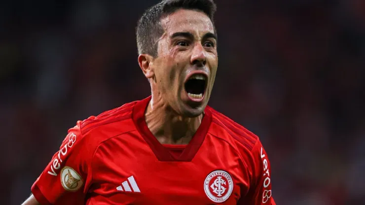 Foto: Maxi Franzoi/AGIF - Carlos De Pena quando atuava pelo Internacional