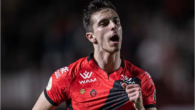 Vasco já sabe condição para fechar com Shaylon